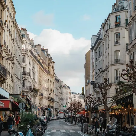 Veeve - Montmartre Dreams París